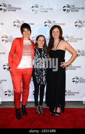 Liz Marshall, Ruby Roth e Jo-Anne McArthur arrivano per la prima "The Ghosts in Our Machine" che si tiene presso la Sala della Musica di Laemmle a Beverly Hills, Los Angeles, CA, USA il 15 novembre 2013. Foto di Tonya Wise/ABACAPRESS.COM Foto Stock