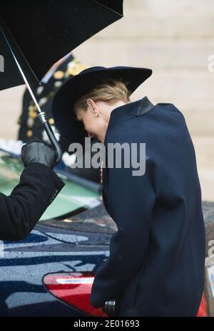 La Principessa Charlene di Monaco lascia la Cattedrale di Monaco dopo una messa durante le cerimonie ufficiali per la Giornata Nazionale di Monaco alla Cattedrale di Notre-Dame-Immaculee de Monaco il 19 novembre 2013 a Monte-Carlo, Monaco. Foto di Christophe Guibbaud/ABACAPRESS.COM Foto Stock