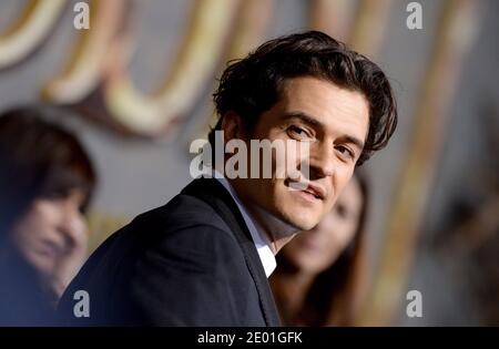 Orlando Bloom frequenta la prima di Warner Bros The Hobbit: The Desolation of Smaug al TCL Chinese Theatre di Los Angeles, CA, USA, il 2 dicembre 2013. Foto di Lionel Hahn/ABACAPRESS.COM Foto Stock