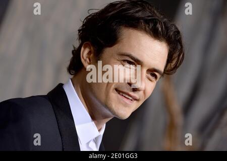 Orlando Bloom frequenta la prima di Warner Bros The Hobbit: The Desolation of Smaug al TCL Chinese Theatre di Los Angeles, CA, USA, il 2 dicembre 2013. Foto di Lionel Hahn/ABACAPRESS.COM Foto Stock