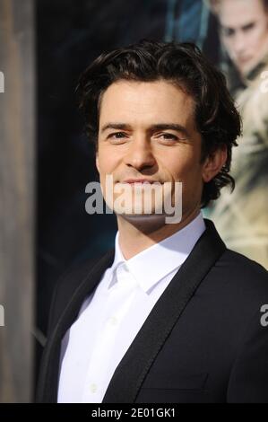 Orlando Bloom frequenta la prima di Warner Bros The Hobbit: The Desolation of Smaug al TCL Chinese Theatre di Los Angeles, CA, USA, il 2 dicembre 2013. Foto di Lionel Hahn/ABACAPRESS.COM Foto Stock