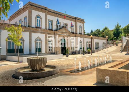 Termas de São Pedro do sul, Portogallo - 5 agosto 2020: Vista della costruzione di Balneário Rainha D. Amélia nelle terme di São Pedro do sul. Foto Stock