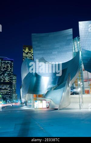 Los Angeles, California, Stati Uniti - dettaglio del avant garde architettura della Walt Disney Concert Hall progettato dall architetto Fr Foto Stock