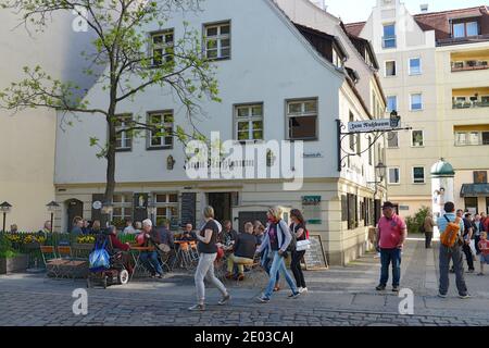 Ristorante zum Nussbaum, Propststrasse, Nikolaiviertel, Mitte di Berlino, Deutschland Foto Stock