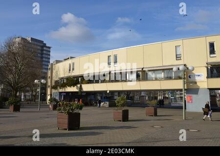 Wohnungen, Mehringplatz, Kreuzberg, nel quartiere Mitte di Berlino, Deutschland Foto Stock