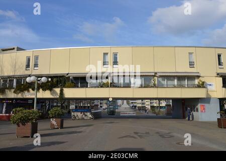 Wohnungen, Mehringplatz, Kreuzberg, nel quartiere Mitte di Berlino, Deutschland Foto Stock