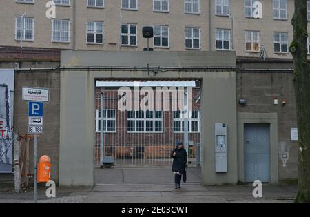 Haupteingang, Stasi-Gedenkstaette, Genslerstrasse, Hohenschoenhausen, Lichtenberg di Berlino, Deutschland Foto Stock