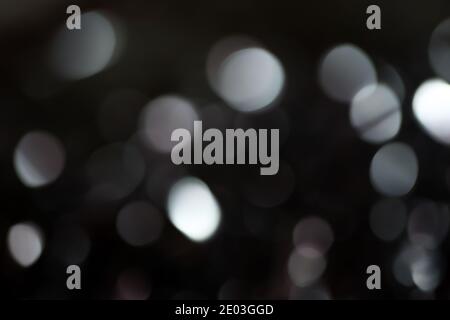 Luci bokeh astratte. Perfetto sfondo festivo XXL, geometria olografica. Luci colorate, sfondo festoso. Concetto di vacanza. Foto Stock