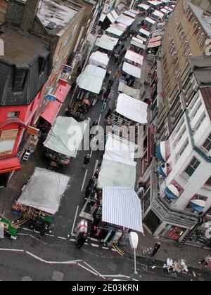 Mercato di Wentworth Street al largo di Petticoat Lane, Middlesex Street Londra Foto Stock