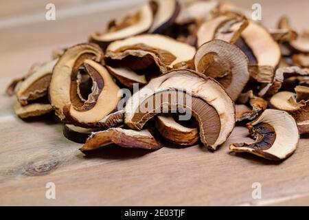 Funghi porcini secchi in primo piano Foto Stock