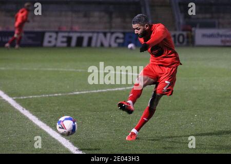 Londra, Regno Unito. 29 Dic 2020. Jobi McAnuff di Leyton Orient si riscalda durante la partita EFL Sky Bet League 2 tra Leyton Orient e Southend United al Breyer Group Stadium di Londra, Inghilterra, il 29 dicembre 2020. Foto di Ken Sparks. Solo per uso editoriale, è richiesta una licenza per uso commerciale. Nessun utilizzo nelle scommesse, nei giochi o nelle pubblicazioni di un singolo club/campionato/giocatore. Credit: UK Sports Pics Ltd/Alamy Live News Foto Stock