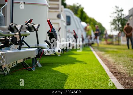 Camping Motorhomes. Veicoli da turismo Vendita. Settore caravaning. Foto Stock