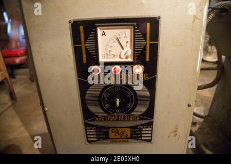 Foto mostra: Vecchio cinema nello Sri Lanka.Regal cinema a Negombo che ha 90 anni e uno dei più antichi in Sri Lanka. Il cinema impiega ancora due persone Foto Stock