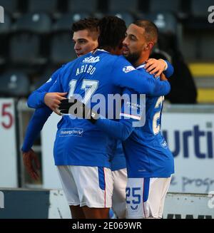 Paisley, Renfrewshire, Regno Unito. 30 dicembre 2020; St Mirren Park, Paisley, Renfrewshire, Scozia; Scottish Premiership Football, St Mirren vs Rangers; Kemar Roife of Rangers celebra dopo che ha reso 1-0 ai Rangers nel 26esimo minuto Credit: Action Plus Sports Images/Alamy Live News Foto Stock