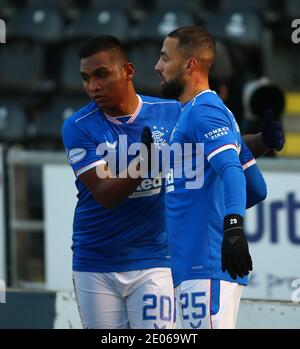 Paisley, Renfrewshire, Regno Unito. 30 dicembre 2020; St Mirren Park, Paisley, Renfrewshire, Scozia; Scottish Premiership Football, St Mirren vs Rangers; Kemar Roife of Rangers celebra dopo che ha reso 1-0 ai Rangers nel 26esimo minuto Credit: Action Plus Sports Images/Alamy Live News Foto Stock