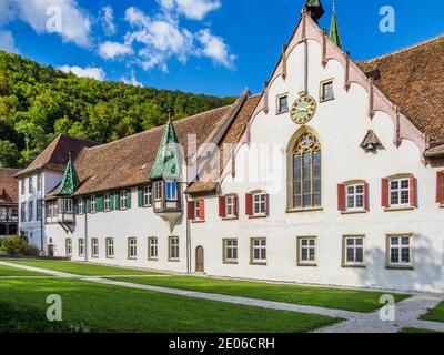 Blaubeuren è una città in Alb-Donau, vicino Ulm nel Baden-Württemberg, Germania, famosa per l'abbazia e Blautopf, una sorgente carsica e sorgente del fiume Blau Foto Stock