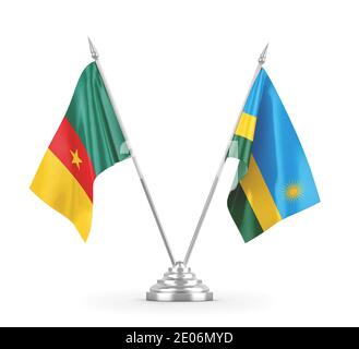 Bandiere da tavolo in Ruanda e Camerun isolate su sfondo bianco 3D rendering Foto Stock