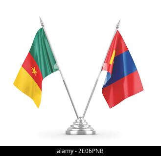 Bandiere da tavolo in Mongolia e Camerun isolate su sfondo bianco 3D rendering Foto Stock