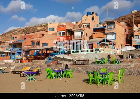 Mirleft, Marocco. 1 marzo 2020. La spiaggia della località balneare Mirleft su March1, 2020 a Mirleft, Marocco. Foto Stock