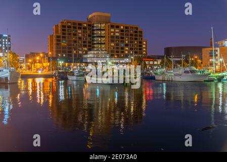 HOBART, AUSTRALIA, 21 FEBBRAIO 2020: Molo Victoria al porto di Hobart in Australia Foto Stock