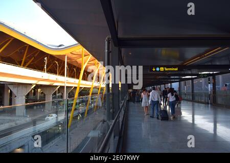 Aeroporto T4 Adolfo Suárez-Madrid Barajas Foto Stock