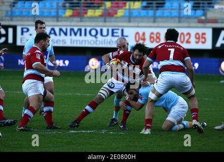 Corse Metro 92's Lionel Nallet durante la gara di rugby Top 14 francese, USAP Vs Racing Metro 92 allo stadio Aime Giral di Perpignan, a sud della Francia, il 7 gennaio 2012. La partita si è conclusa con un sorteggio di 14-14. Foto di Michel Clementz/ABACAPRESS.COM Foto Stock