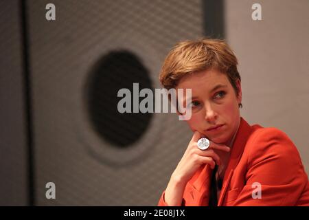 Clementine Autain partecipa a un dibattito sul tema "la Francia è governata da Machismo?" Ospitato dal settimanale francese le Nouvel Observateur a Nantes, Francia occidentale il 20 gennaio 2012. Foto di Laetitia Notarianni/ABACAPRESS.COM Foto Stock