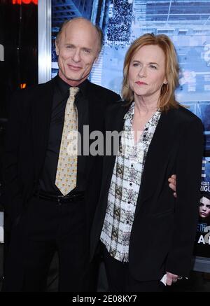 Ed Harris e Amy Madigan partecipano alla prima 'Man on a Ledge' al Chinese Theatre di Los Angeles, CA, USA il 23 gennaio 2012. Foto di Lionel Hahn/ABACAPRESS.COM Foto Stock