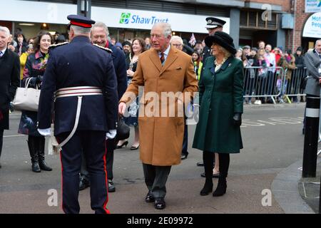 S.A.R. il Principe Carlo e Camilla Duchessa di Cornovaglia durante un Visita al mercato di Leicester Foto Stock