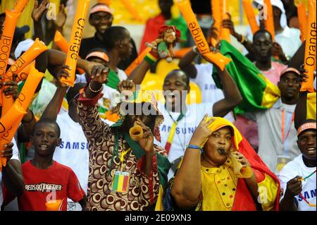 Tifosi e sostenitori del Mali durante la Coppa Africana delle Nazioni 2012, Semifinale, Mali vs Costa d'Avorio allo stade de l'amitie di Libreville, Gabon, l'8 febbraio 2012. Costa d'Avorio ha vinto 1-0. Foto di ABACXAPRESS.COM Foto Stock