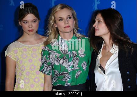 L'attrice francese Lea Seydoux, l'attrice tedesca Diane Kruger e l'attrice francese Virginie Ledoyen posano per i fotografi durante la fotocellula per il film 'Farewell my Queen' (Les adieux à la Reine) a Berlino, Germania, il 9 febbraio 2012. Foto di Aurore Marechal/ABACAPRESS.COM Foto Stock