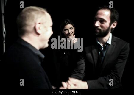 EXCLUSIVE - Clotilde Courau backstage prima del suo concerto a Varces-Allieres-et-Risset, Izere, Francia il 18 febbraio 2012. Foto di Daniel Giry/ABACAPRESS.COM Foto Stock