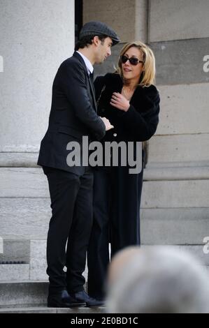 Jean-Baptiste Martin e Julia Duchaussoy in occasione della messa funebre dell'attore Michel Duchaussoy al cimitero di Pere Lachaise, a Parigi, Francia, il 20 marzo 2012. Foto di Alban Wyters/ABACAPRESS.COM Foto Stock