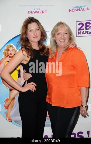 Julia Piaton e Charlotte De Turckheim partecipano alla Premiere di 'vince Alors !' Si è tenuto presso la UGC Cite Les Halles di Parigi, in Francia, il 20 marzo 2012. Foto di Nicolas Briquet/ABACAPRESS.COM Foto Stock