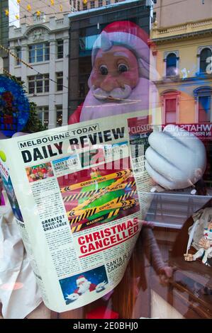 2020 vetrine natalizie presso il grande magazzino Myer di Bourke Street Mall, Melbourne, continuano una tradizione di 65 anni nonostante la pandemia del COVID-19 Foto Stock