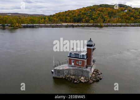Il faro di Hudson Athens, talvolta chiamato Hudson City Light, è un faro situato nel fiume Hudson, nello stato di New York Foto Stock