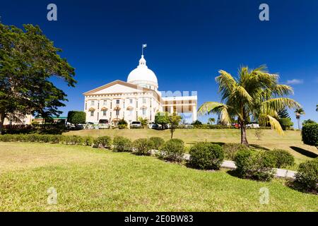 Edificio principale di Palau capitale Nazionale, Ngerulmud, Melekeok, Isola di Babeldaob, Palau, Micronesia, Oceania Foto Stock