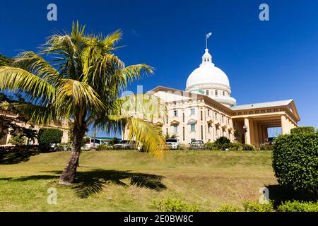 Edificio principale di Palau capitale Nazionale, Ngerulmud, Melekeok, Isola di Babeldaob, Palau, Micronesia, Oceania Foto Stock