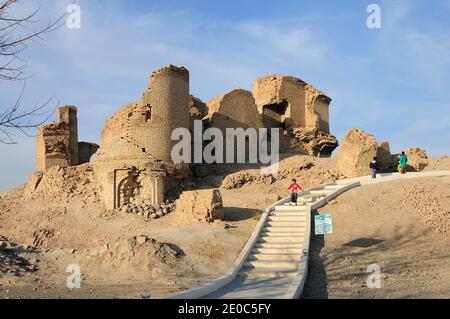 Seyyit Cemalettin Moschea situato nel quartiere Anav di Ashgabat. La moschea è stata costruita nel 15 ° secolo. Ashgabat, Turkmenistan. Foto Stock