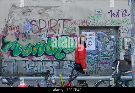 Graffiti, Yorckstrasse, Kreuzberg di Berlino, Deutschland Foto Stock