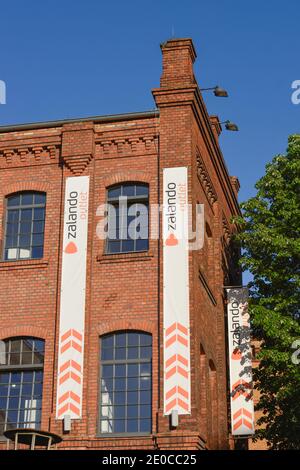 Uscita Zalando, Koepenicker Strasse, Kreuzberg di Berlino, Deutschland Foto Stock