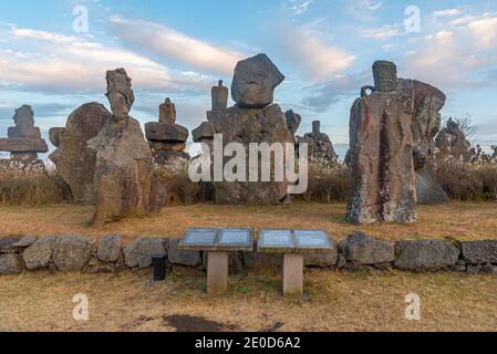 Dongjasok - guardiani di pietra a Jeju parco di pietra, repubblica di Corea Foto Stock