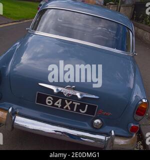 Posteriore della classica Volvo B-18 122s auto, visto a St Andrews, Fife, Scozia Foto Stock
