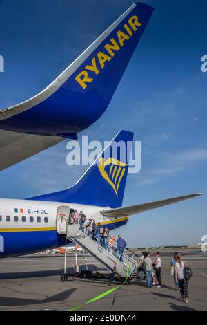 Flugzeug Ryanair, Flughafen, Schoenefeld, Brandeburgo, Deutschland Foto Stock