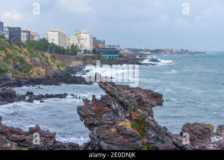 Yongduam Rock a Jeju City, Repubblica di Corea Foto Stock