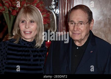 Parigi, Francia. 10 dicembre 2015. Decesso di Robert Hossein il 31 dicembre 2020. Robert Hossein e sua moglie Candice Patou Foto Stock