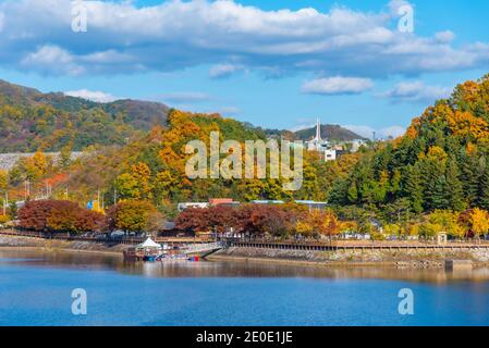 Lungofiume del fiume Nakdong ad Andong, Repubblica di Corea Foto Stock
