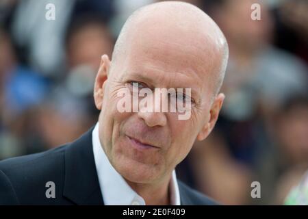 Bruce Willis partecipa alla fotocellula 'Moonrise Kingdom' durante il sessantacinquesimo Festival di Cannes, in Francia, il 16 maggio 2012. Foto di Frederic Nebinger/ABACAPRESS.COM Foto Stock