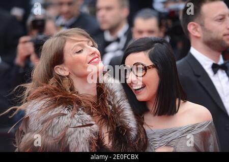 Sylvie Hoarau (a destra) e Aurele Saada della band musicale Brigitte arrivano per la proiezione di Vous N'avez Encore Rien Vu al 65° Festival di Cannes, a Cannes, in Francia, il 21 maggio 2012. Foto di Ammar Abd Rabbo/ABACAPRESS.COM Foto Stock