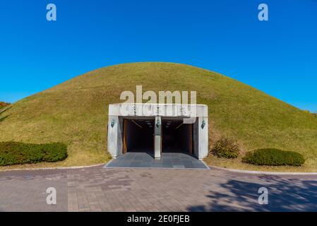 Tomba di Cheonmachong al parco di Tumuli a Gyeongju, Repubblica di Corea Foto Stock